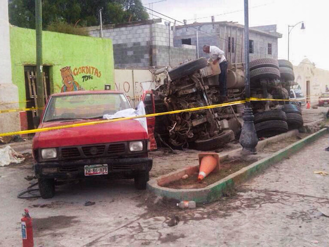 Suman 25 personas muertas por accidente en Zacatecas