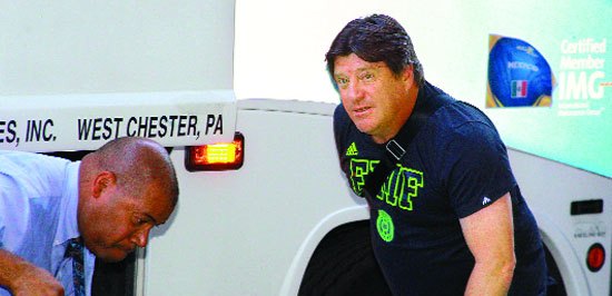 Exoneran a deportistas y artistas que apoyaron al PVEM