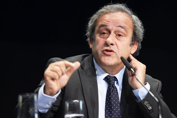 Platini anuncia su candidatura a la presidencia de la FIFA
