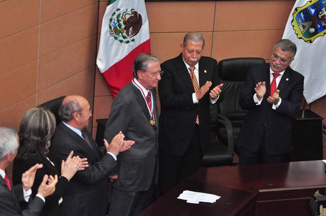 JOSE ABEL SOBERON FOTO INTERIOR