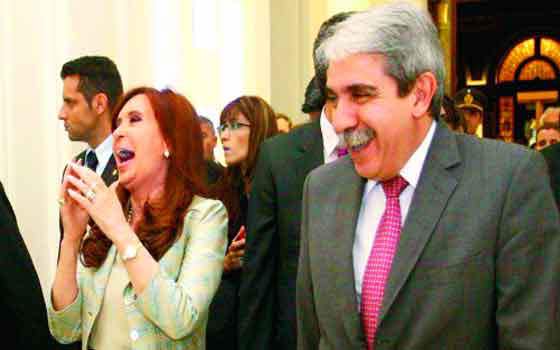 Acusan al “número dos” de la presidenta argentina de asesino y narcotraficante