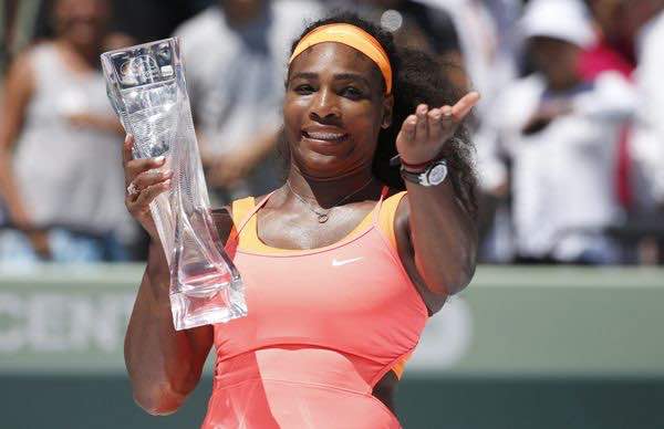 Serena Williams sigue liderando el ránking mundial de tenis