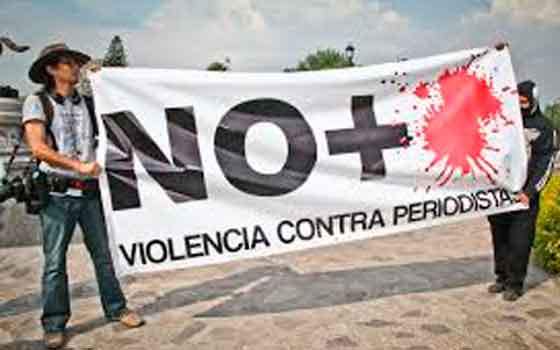El 48% de la violencia contra reporteros se lleva a cabo por un funcionario público