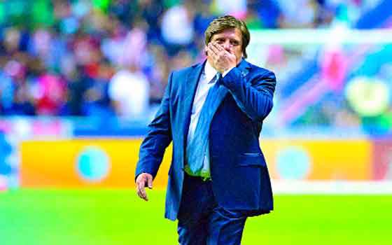 Piojo dirigiría hasta el otro año en México
