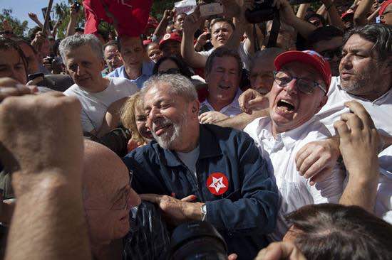 Lula culpa a EU de la crisis económica en Brasil