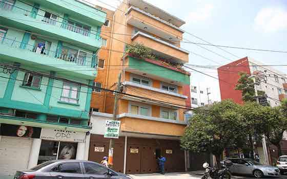 Recibe procurador capitalino a familiares de víctimas de caso Narvarte
