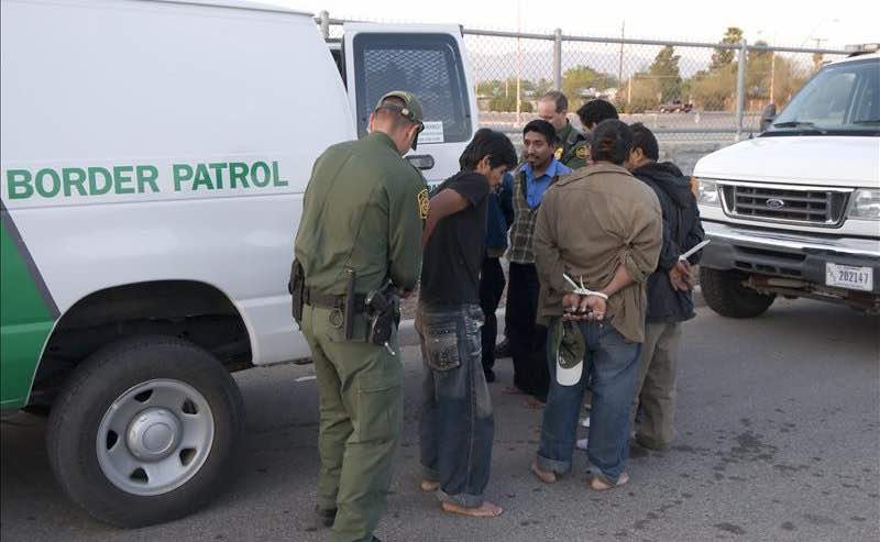 Texas designa a 52 nuevos agentes para vigilar la frontera con México