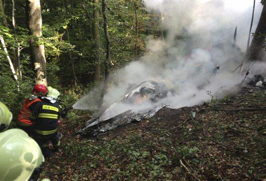 Choque entre dos aviones deja al menos 7 muertos en Eslovaquia