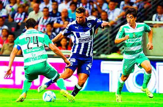 Rayados y Santos empatan a uno