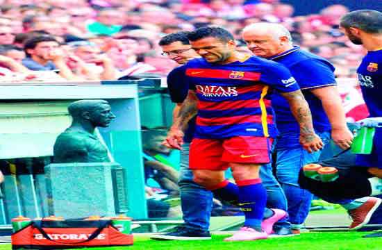 Dani Alves es baja del Barcelona por tiempo indefinido