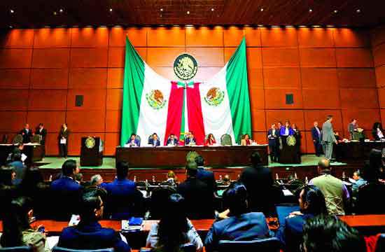 La bolsa de oro de los nuevos diputados: 150 mil pesos al mes, viajes, asistentes…