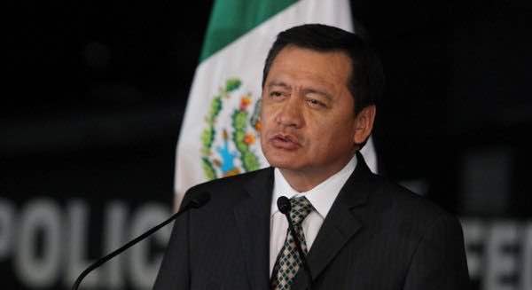 Ningún grupo impedirá que cambios de fondo sigan su curso: Osorio Chong