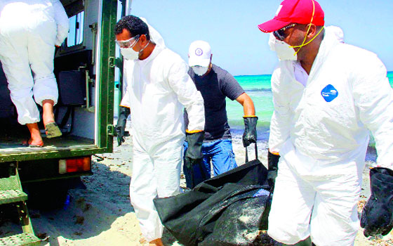 Recuperan 160 cadáveres en el Mediterráneo tras dos naufragios