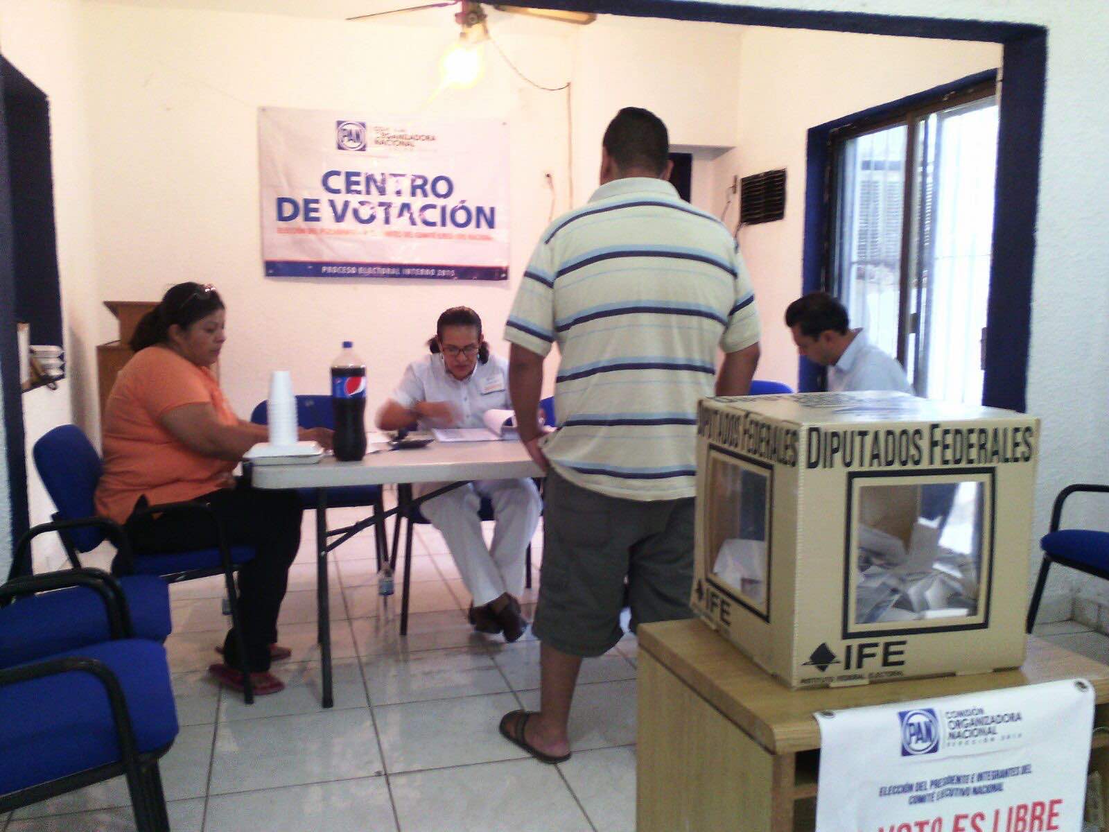 Panistas inician votación para elegir Presidente del CEN