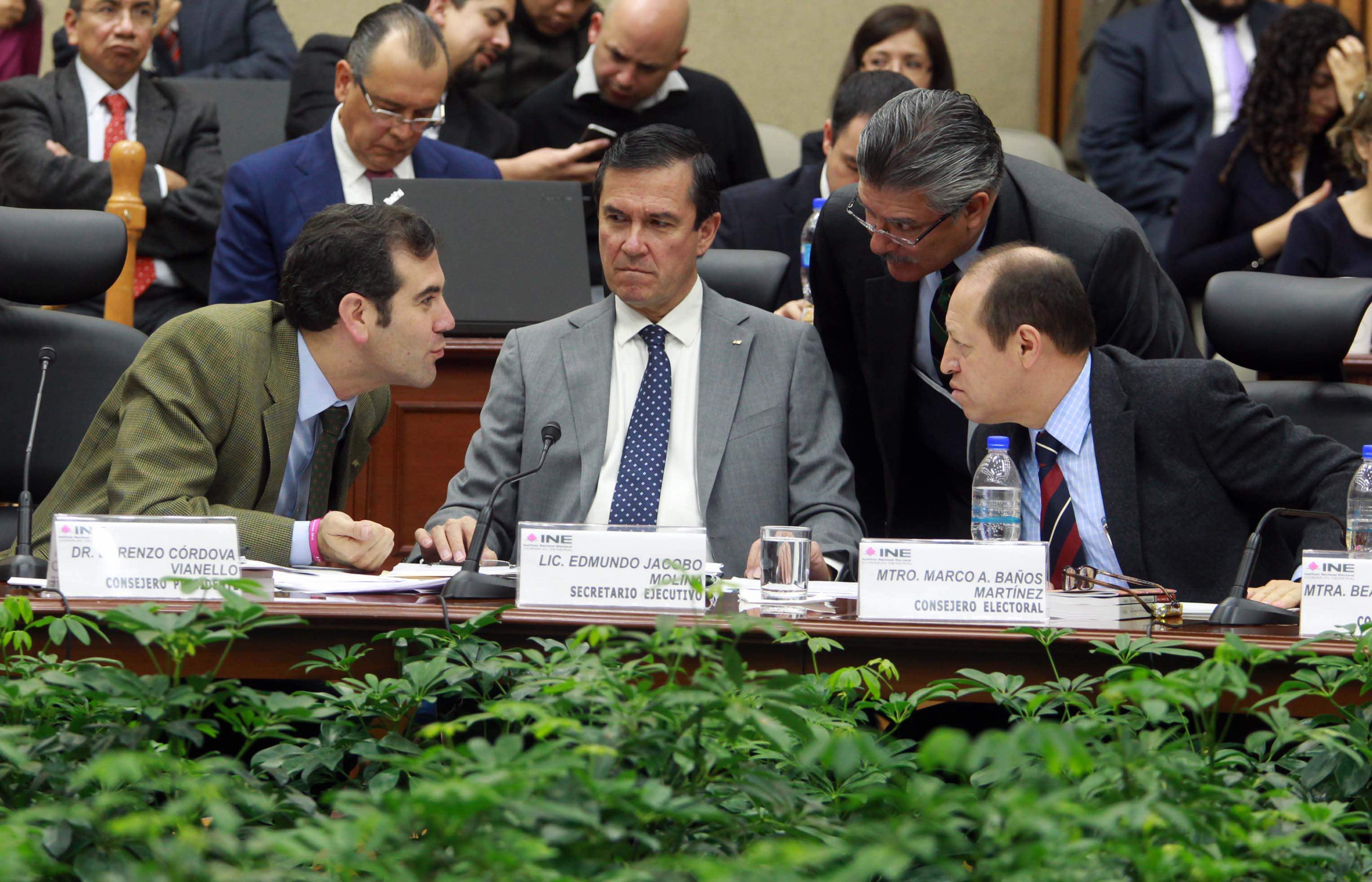 El PRI tiene mayoría en Congreso; PT no alcanza 3%