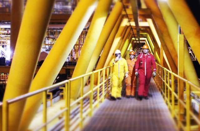 Prestaciones de 9 mil jubilados de Pemex en riesgo
