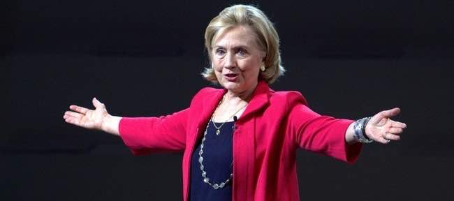 Promete Hillary Clinton aumentar presencia de EU en Cuba
