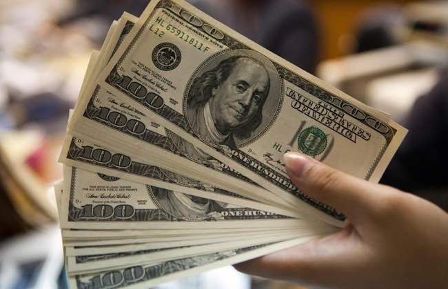 Dólar alcanza nuevo máximo histórico, se vende en 16.77 pesos