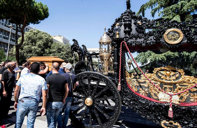 Polémica en Italia por ostentosos funerales de ‘El Padrino’