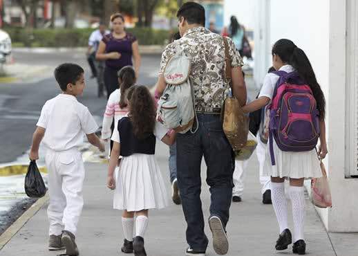 Mañana regresan a clases 34 millones de alumnos