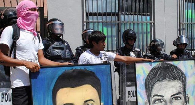 Iglesia católica pide no tomar caso Ayotzinapa para caer en la anarquía