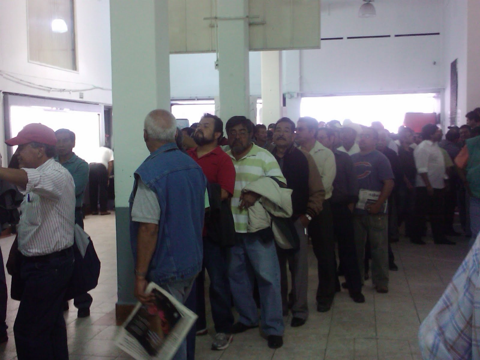 Exigen aumento a pensiones del IMSS