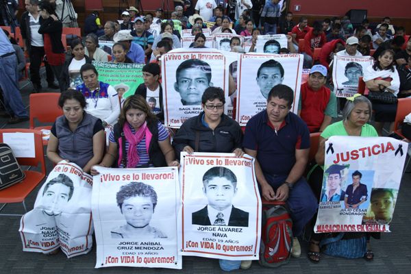 Normalistas sí fueron quemados en Cocula, reitera PGR