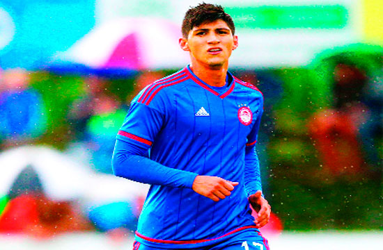 Pulido es presentado con el Olympiacos