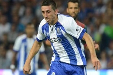 Héctor Herrera renueva dos años más con el Porto