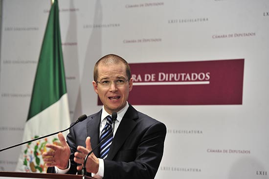 Exige Anaya al gobierno federal eficacia en política exterior