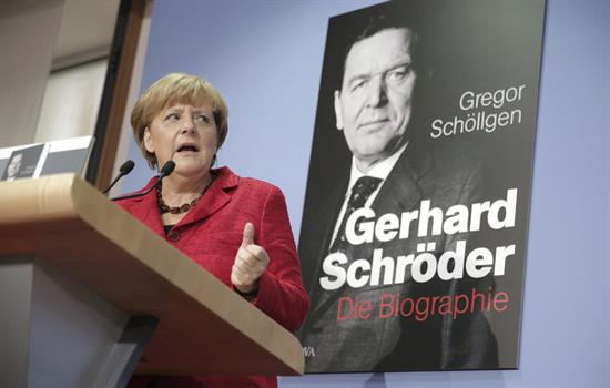Merkel demanda transparencia y rapidez en escándalo de Volkswagen