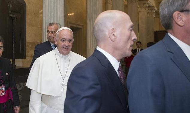 El papa llega al Capitolio; habla ante el Congreso de EU