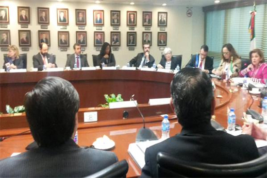 Arely Gómez se reúne con funcionarios de la CIDH