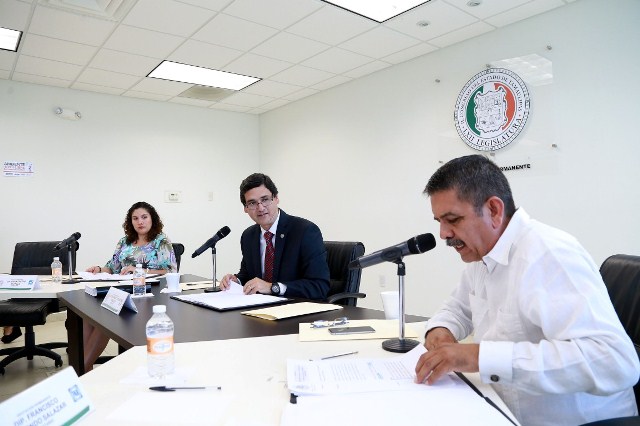 Etienne advierte en informe: Voy por nuevos retos