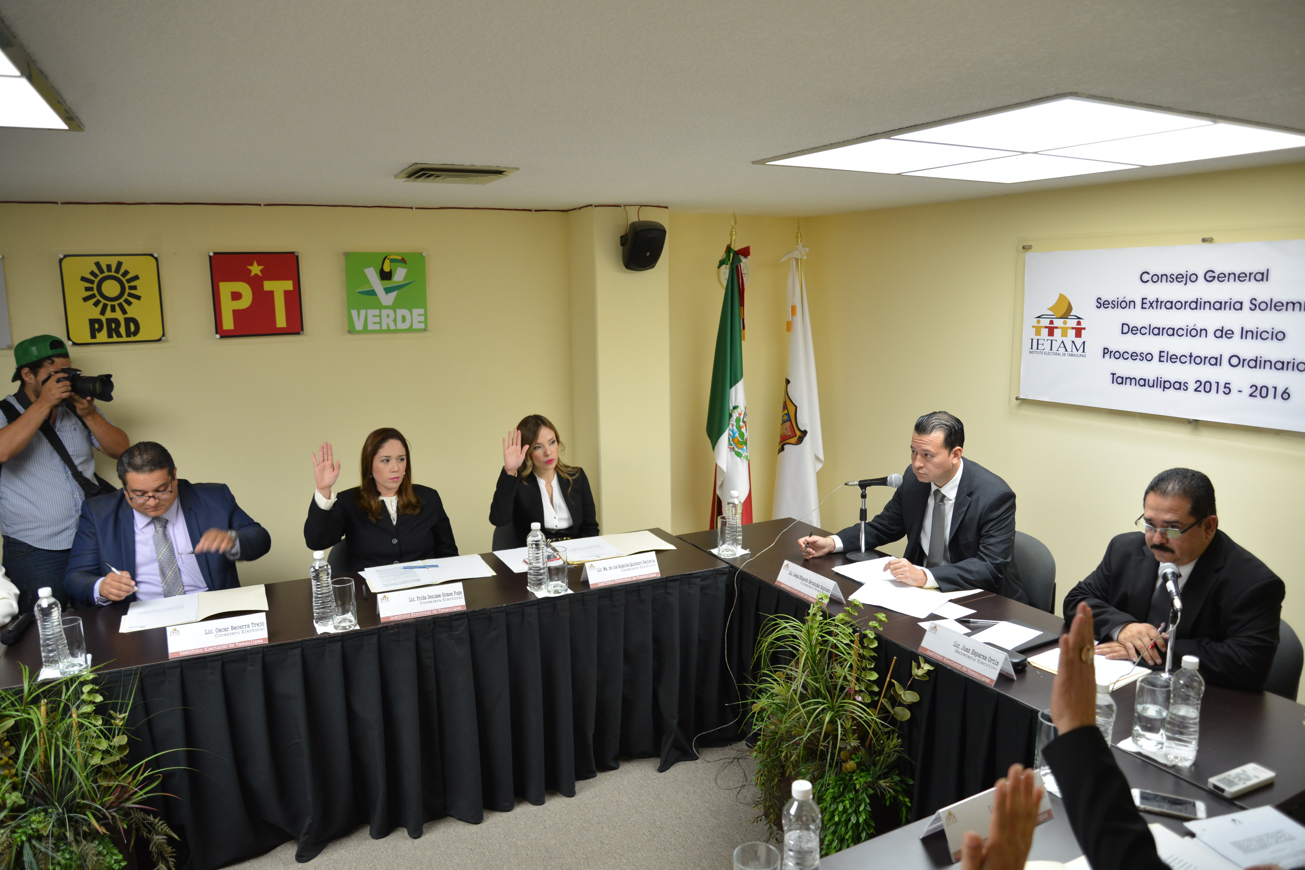 Recibe Edgar Melhem propuestas de los trabajadores de Matamoros