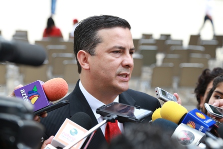 Frente Vanguardista debate con Julio César Barrientos