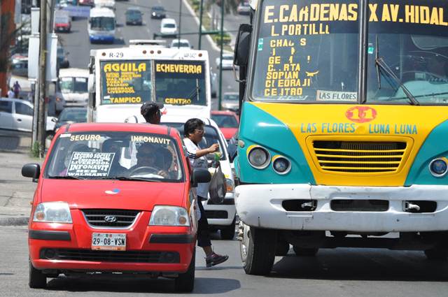 Continúan las quejas en contra de choferes del transporte público
