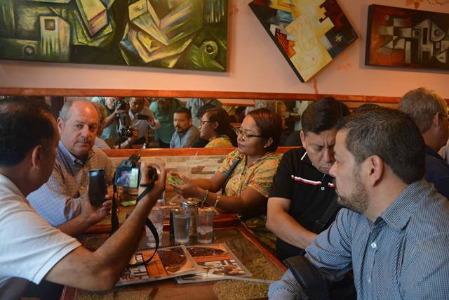 Piden a PRI cerrar puerta a aspirantes que vivan en Estados Unidos