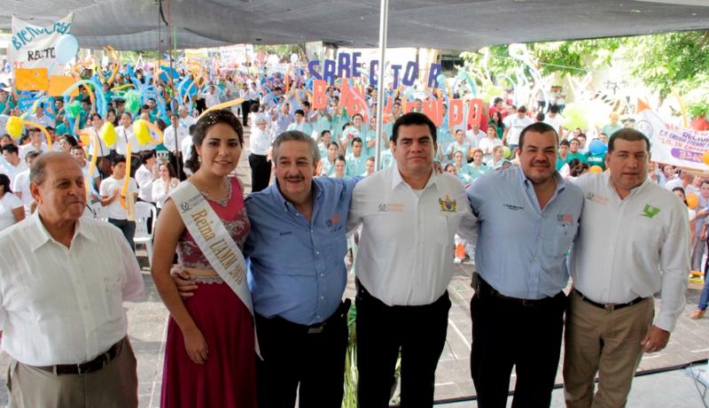 Emotivo encuentro del Rector con universitarios en la UAM-Mante