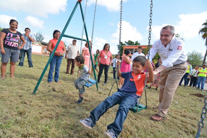 Lleva Etienne Manos a la Obra a la colonia Niños Héroes