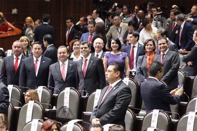 Se reúnen hoy en la noche ETC y legisladores federales