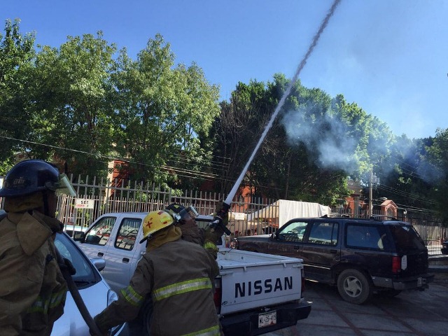 Realizan simulacros de emergencia en dependencias federales