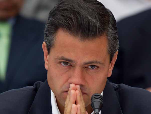 Refrenda Peña Nieto compromiso en el caso Ayotzinapa