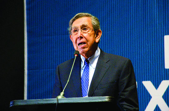 Cárdenas lanza proyecto para formular nueva Constitución