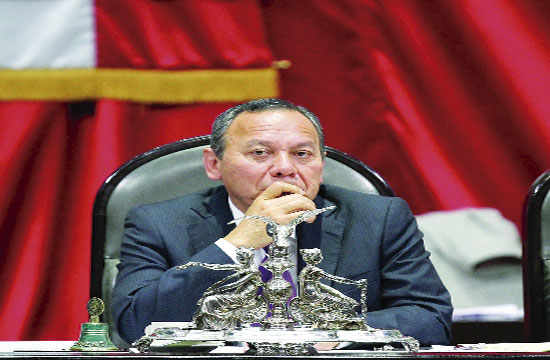 Zambrano pide acelerar revisión de reformas y del paquete económico