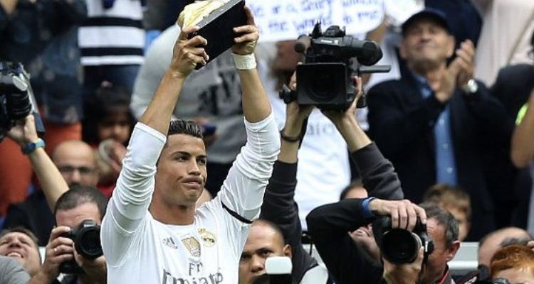 Cristiano Ronaldo ofrece a la afición su cuarta Bota de Oro