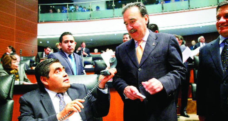 El Senado revierte reducción de 50% del impuesto a refrescos