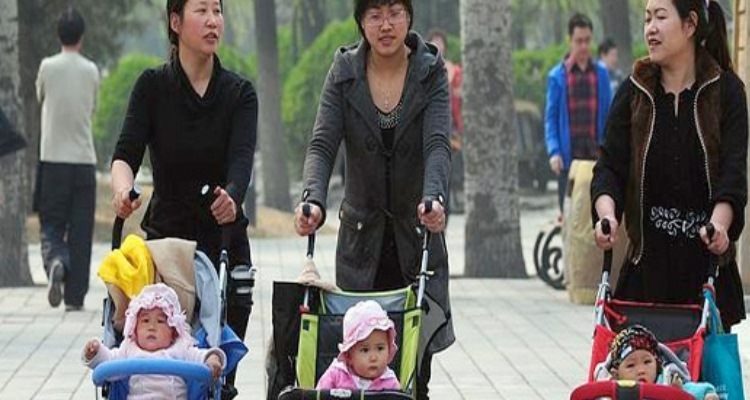 China permitirá a parejas tener dos hijos