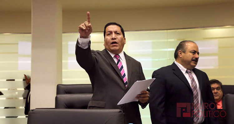 Exigen Diputados cancelar concesiones a camiones urbanos02