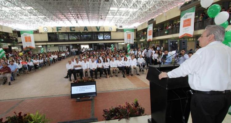 Consolida FCAV-UAT 48 años de calidad y prestigio académico